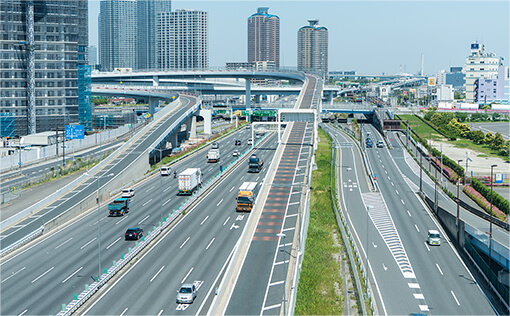 高速道路の通行料金を、通常料金より割引適用の通行料金で利用できる。
